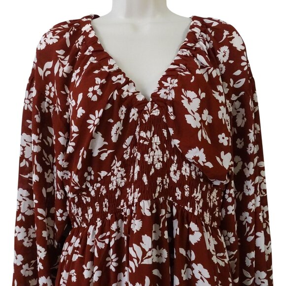 Dokotoo Women Red Floral Dress Size M Long Sleeve Low V-Neck Smocked Waist - Picture 2 of 13